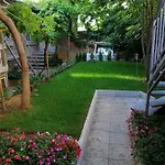 Apartment Center Fresh Warna
